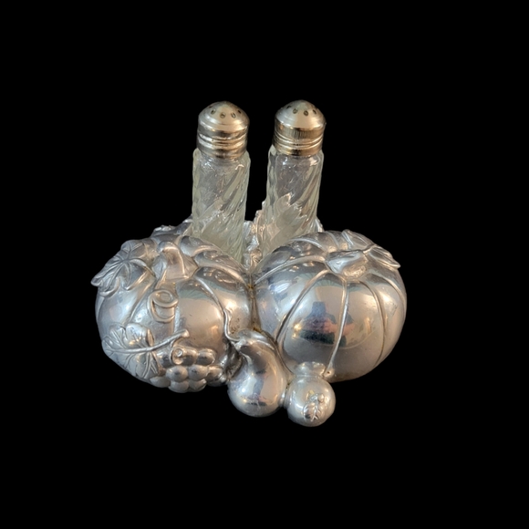 Vintage Other - Vintage Pumpkin Salt And Pepper Shakers Set
